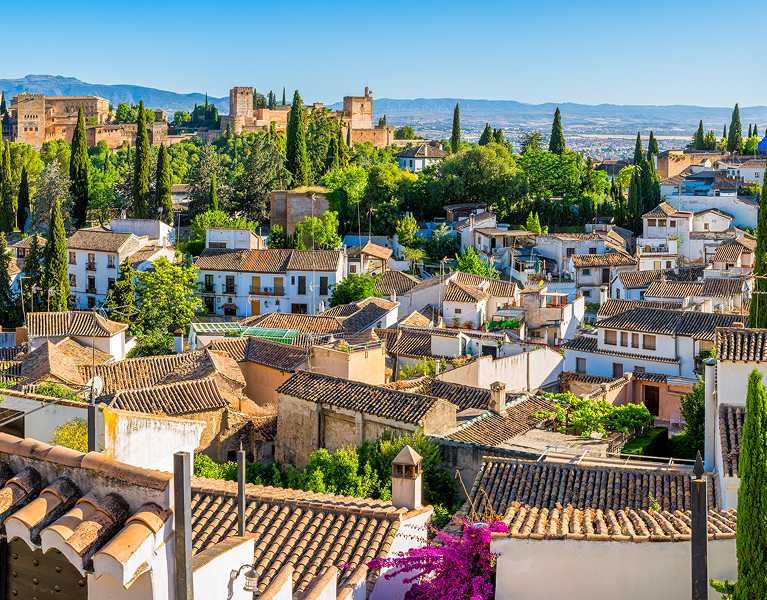 Granada: tapas, historia y encanto andaluz