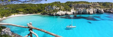 ¡Rumbo a Ibiza! Hotel en Es Canar con ferry opcional