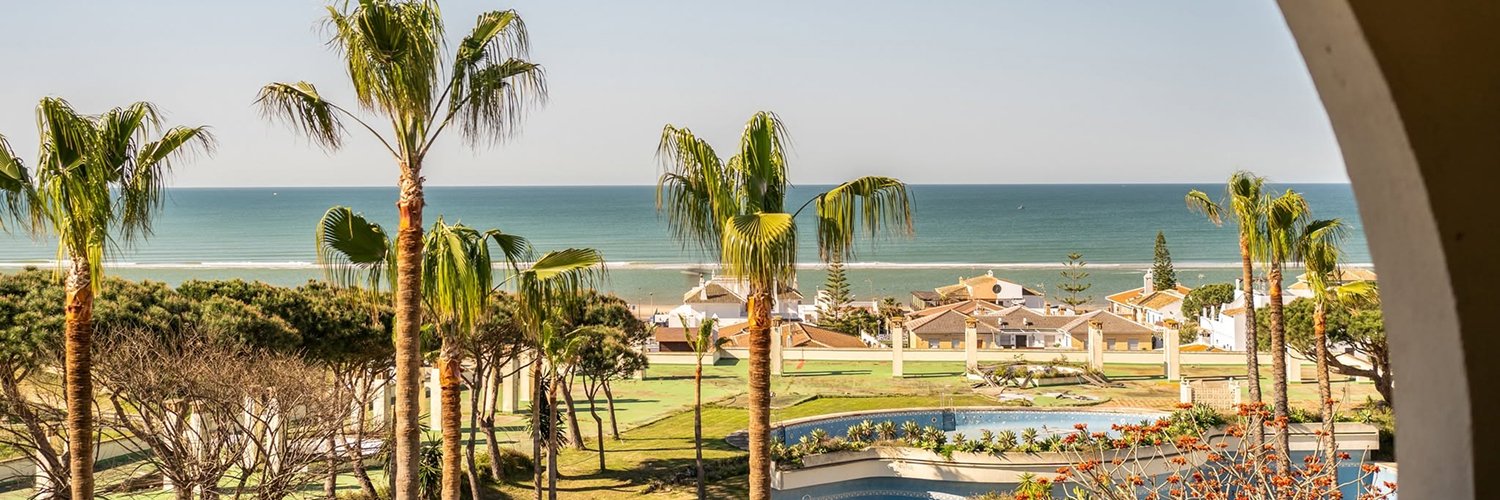 Tu hotel 4* en Matalascañas frente al mar: ¡la Costa de la Luz te espera!