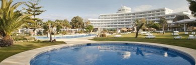 La Costa del Sol a tus pies: un oasis de paz 4* entre Marbella y Estepona