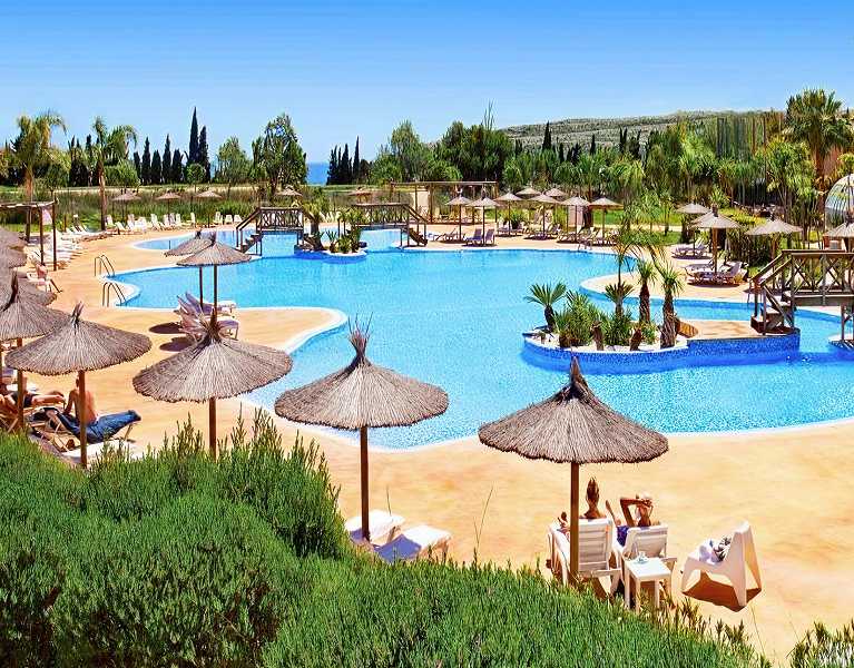 Disfruta y desconecta en familia en un 4* superior en Mutxamel