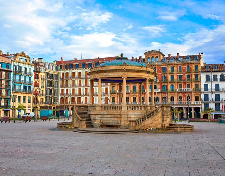 ¡Un respiro en Pamplona! Hotel 4* con experiencia wellness incluida