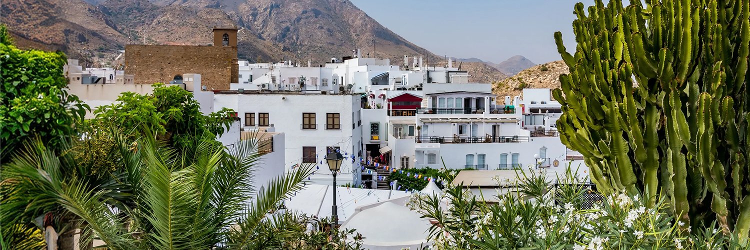 Descubre la Costa de Almería desde tu apartamento en Mojácar
