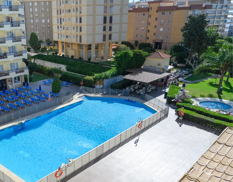 ¡Fuengirola te espera! Hotel 4* en la Costa del Sol