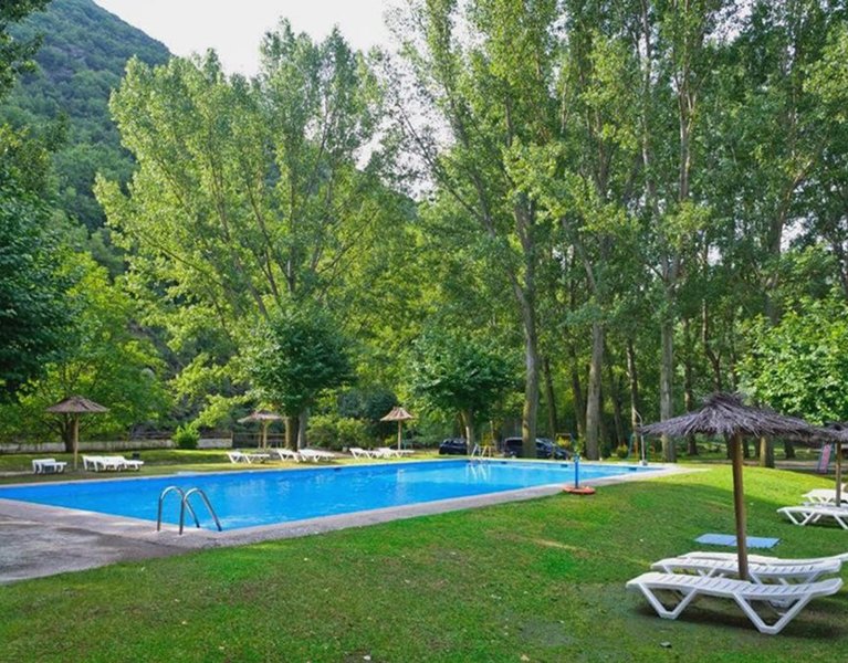 Despide el verano como te mereces: naturaleza y spa en Rialp