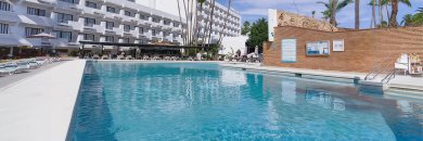 Hotel 4* renovado para una escapada perfecta en Torremolinos