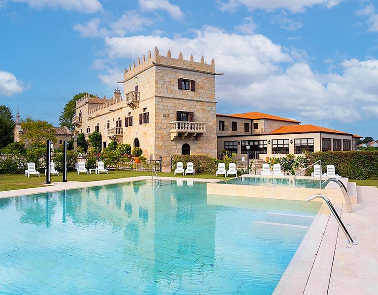 ¡Glamour en las Rías Baixas! Alójate en un antiguo palacio gallego en Villagarcía de Arosa