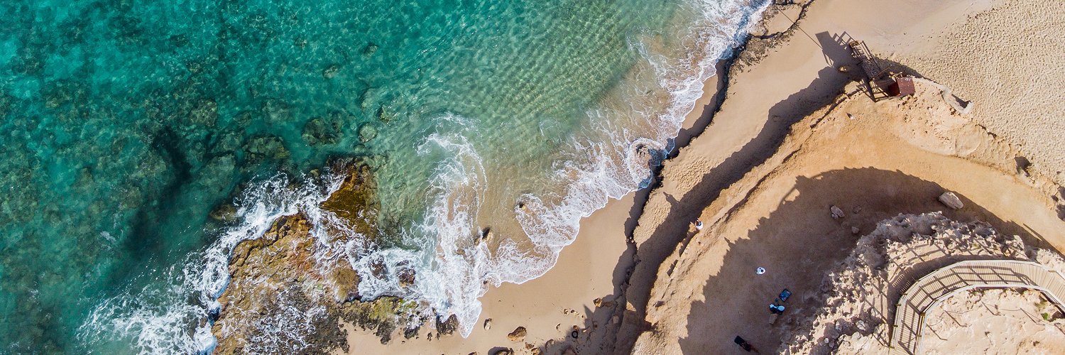 ¡Ibiza a tus pies! Atardeceres y calas a un paso