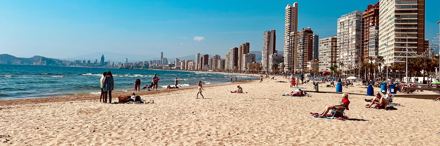 Escápate a Benidorm y alójate al lado de la playa