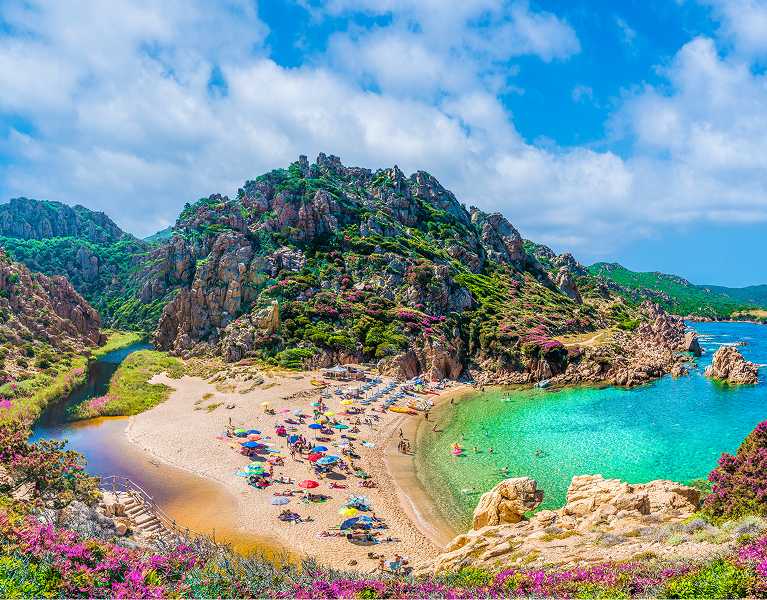 Escapada a Cerdeña con ferry incluido ¡Descubre la isla!
