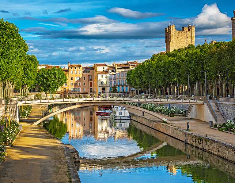 Escapada a Narbona con desayunos: saborea la esencia del sur de Francia