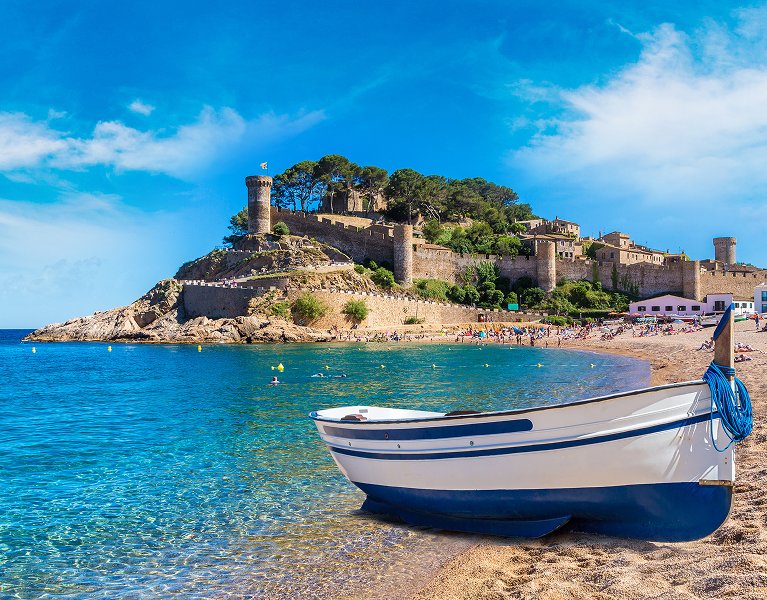 Escápate a Tossa de Mar en hotel 4*