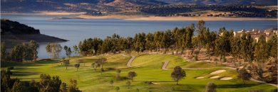 Resort 4* en una isla privada de Cáceres ¡Una escapada para desconectar!