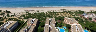 ¡Última llamada al verano! Cádiz en aparthotel 4* junto a la playa