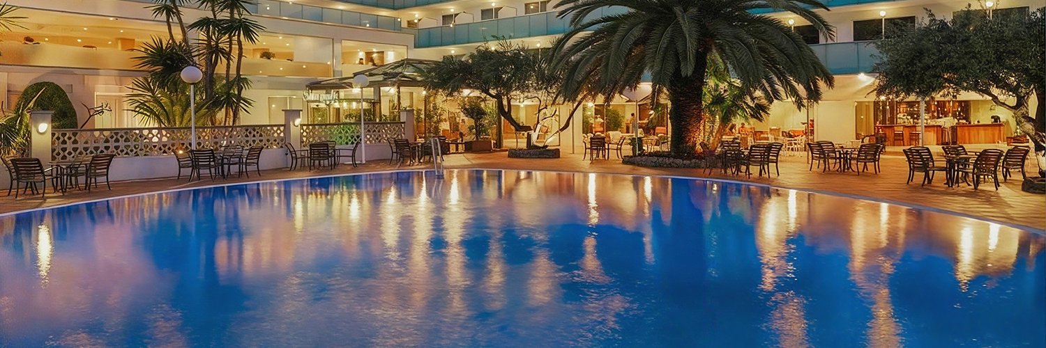 Puente del Pilar y más en Hotel 4* Adults Only en Salou