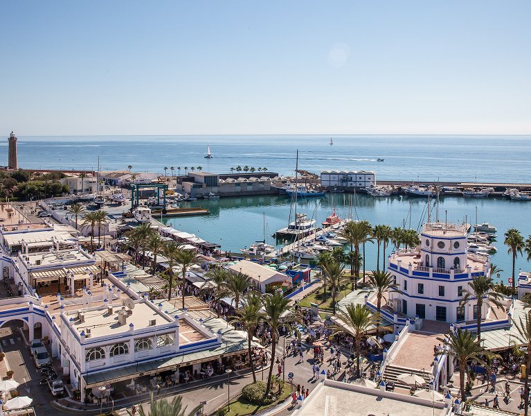Escápate a Estepona y disfruta del buen clima de la Costa del Sol
