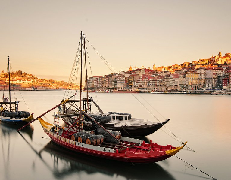¡Chollazo! Oporto con crucero por los 6 puentes y cata exclusiva