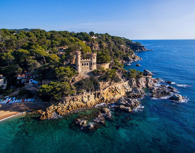 Todavía queda verano en la Costa Brava: Lloret de Mar te espera
