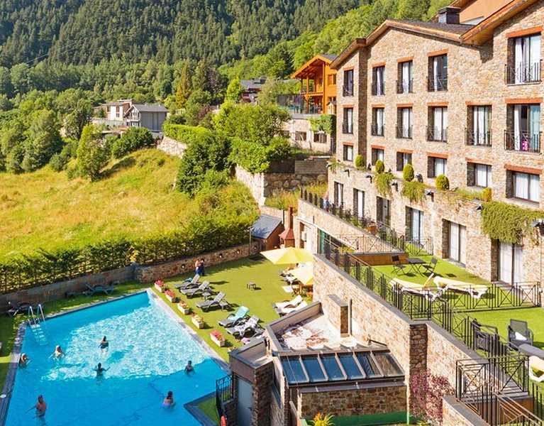 ¡Respira Andorra! Naturaleza, aire fresco y hotel 4* en plena montaña