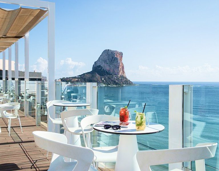 ¡La escapada perfecta a Calpe en primera línea de mar!