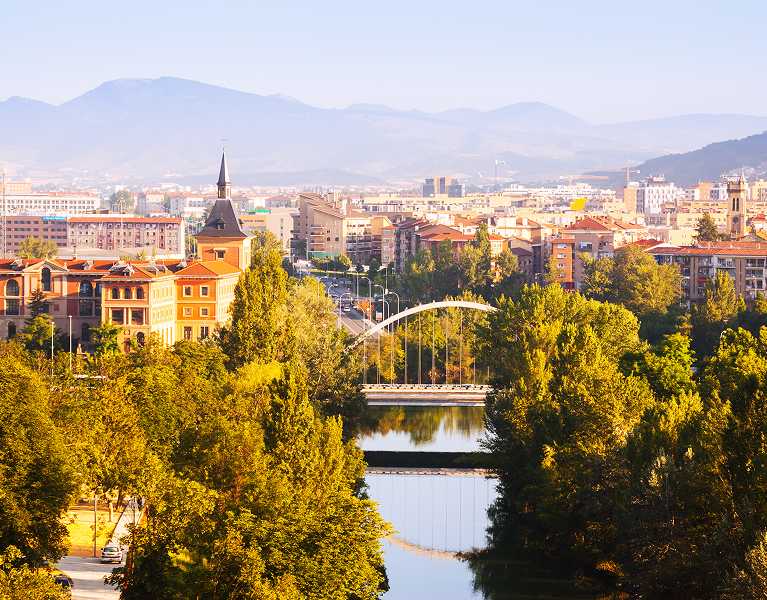 Pamplona para desconectar: hotel 4* + acceso Wellness incluido