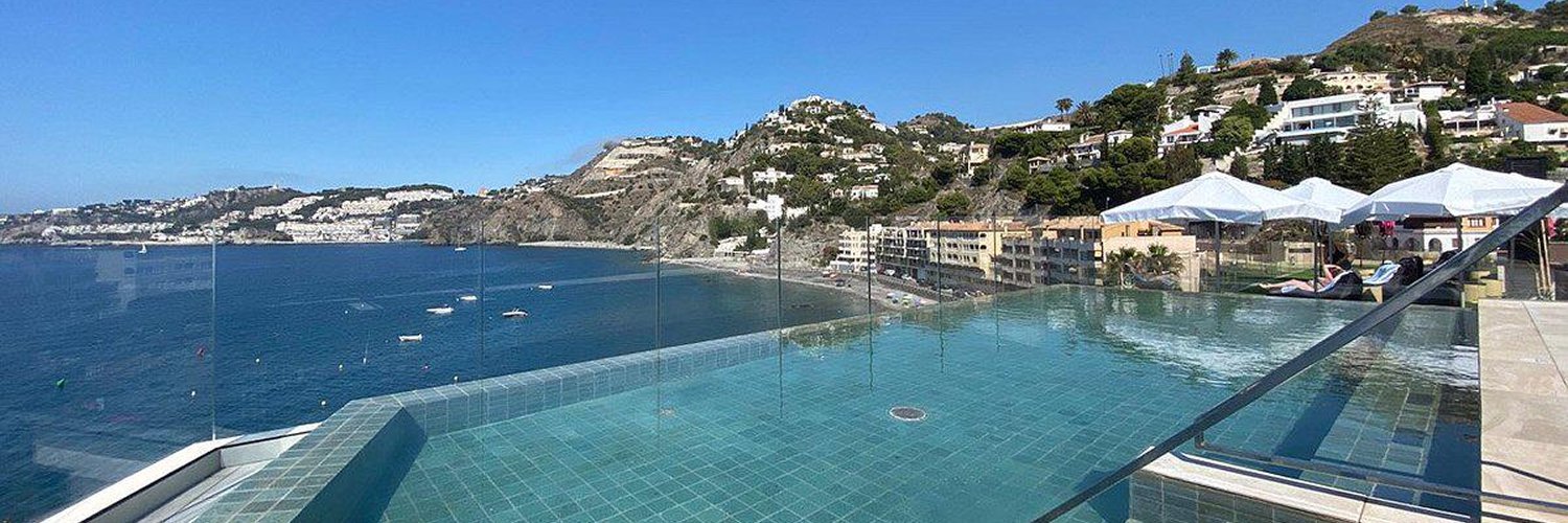 Tu viaje ideal solo para adultos en un hotel 4* en Almuñécar