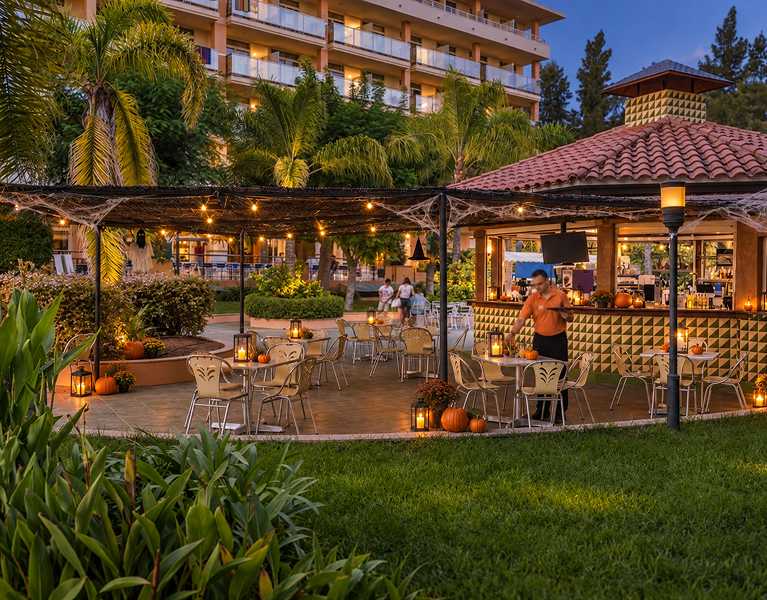 ¡Este Halloween, el miedo se va de vacaciones! Hotel 4* en Salou con pasaje del terror