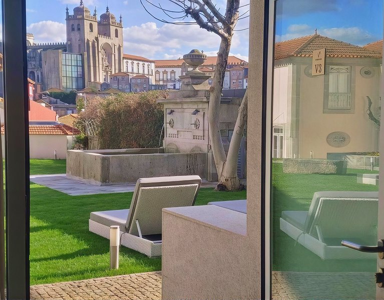¡Oporto a tus pies! Alójate en pleno centro histórico de la ciudad con spa incluido