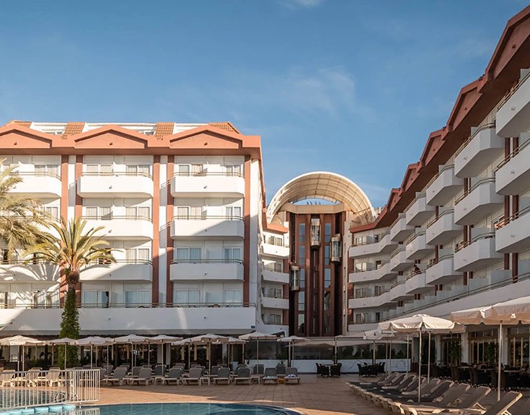 ¡Escápate a Santa Susanna! Hotel 4* en la costa catalana con fechas de Halloween