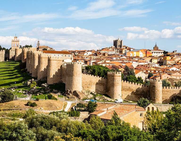 ¡Enamórate de Ávila! Historia, gastronomía y una escapada de 3*