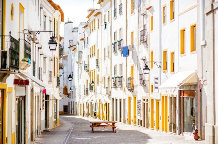 Descubre Évora: la joya del Alentejo en Portugal - Destino