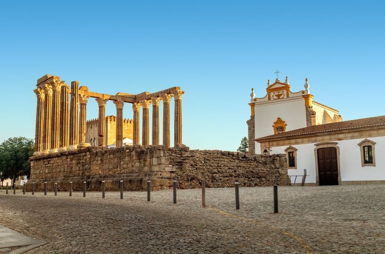 Descubre Évora: la joya del Alentejo en Portugal - Destino