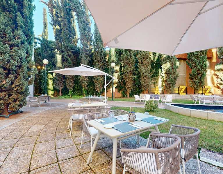 ¡Una escapada de emperadores! Descubre Mérida en hotel 4*