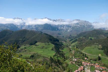 Picos de Europa: ¡Gastronomía y Trekking! - Destino