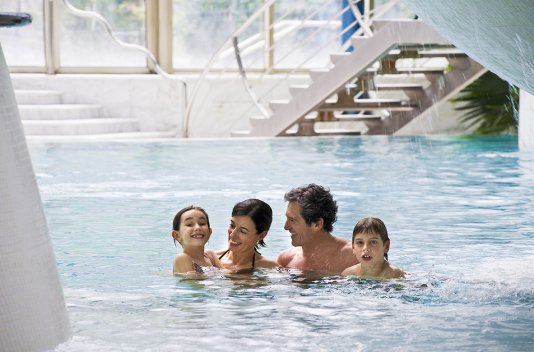 Hotel 4* céntrico en Andorra con Caldea - Destino
