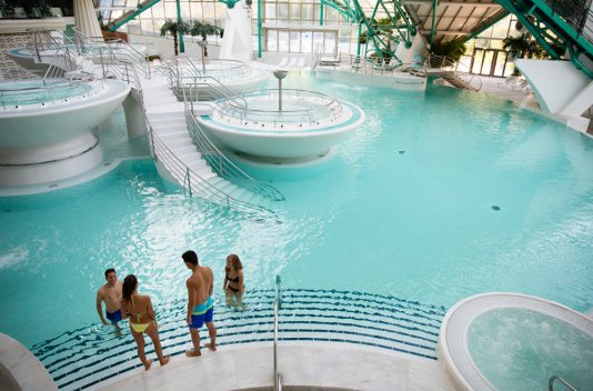 Hotel 4* céntrico en Andorra con Caldea - Destino