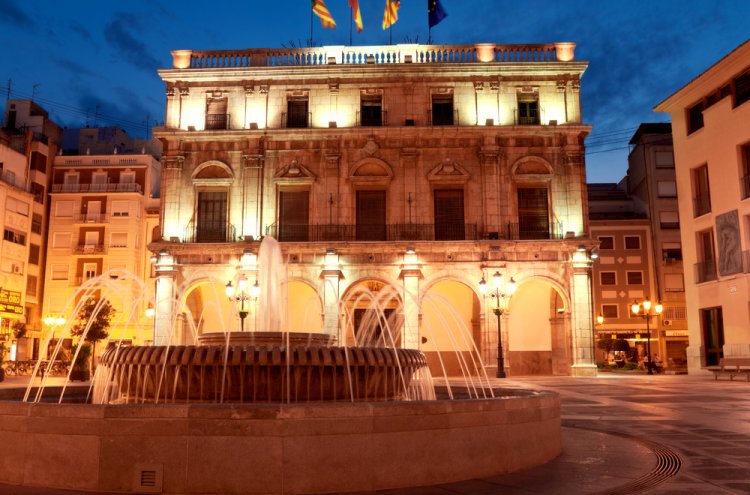 ¡Hotel céntrico en Castellón con Desayuno! - Destino