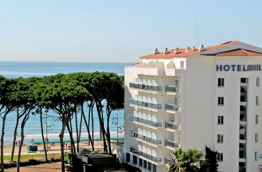 1ª línea de playa en Hotel 4* en la Pineda - Destino