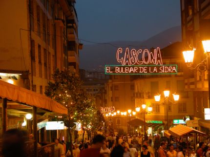 Oviedo Gastronómico (Astúrias) - Destino