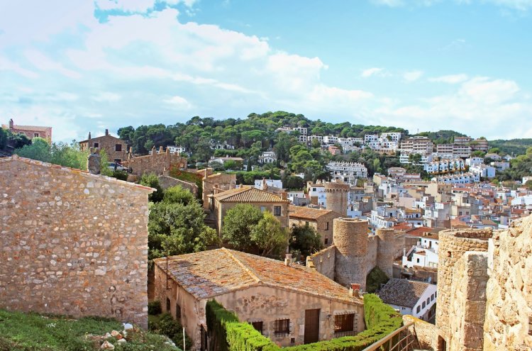Disfruta de Tossa de Mar con Pensión Completa - Destino